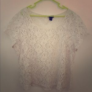 Torrid lacy top size 3